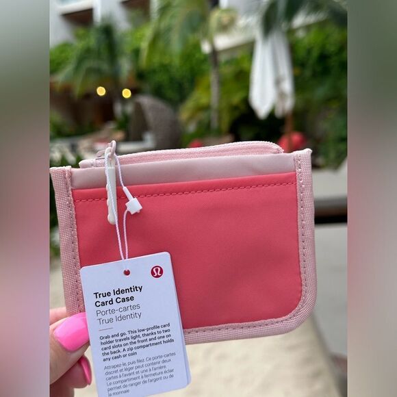 Lululemon True Identity Card Case Pink Mist/White Opal/Raspberry‎ Cream NWT - Picture 3 of 6